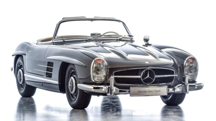 Mercedes-Benz 300 SL Roadster - Rétromobile 2024