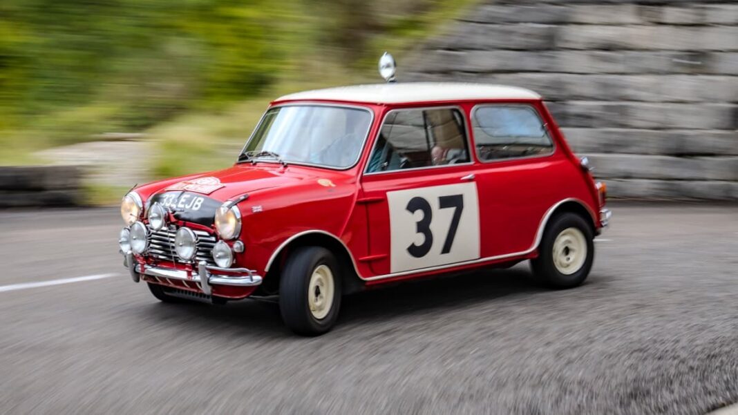 Mini Classic au Rallye de Monte-Carlo en 1964