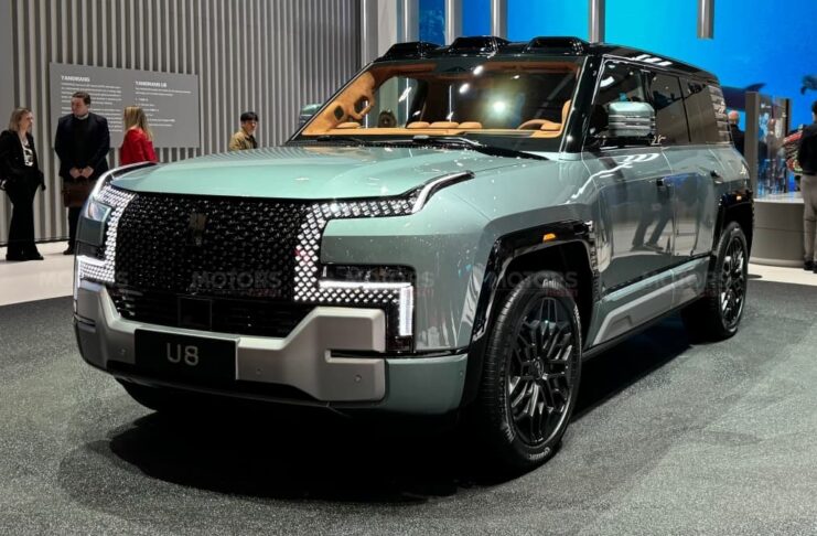 BYD - YANGWANG U8