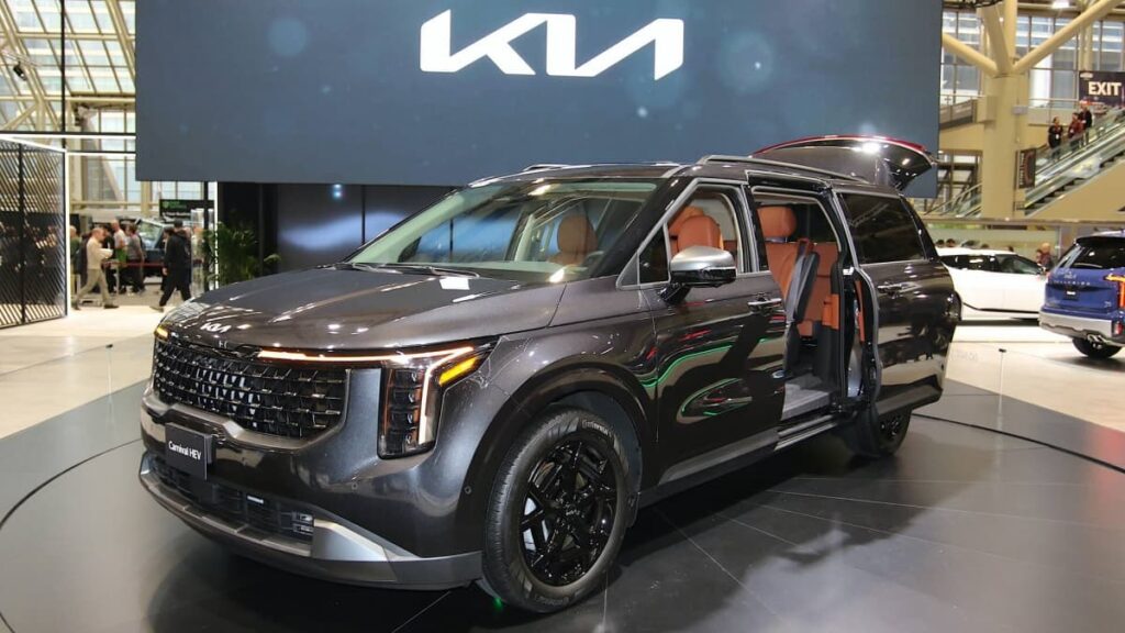 Kia Carnival 2025