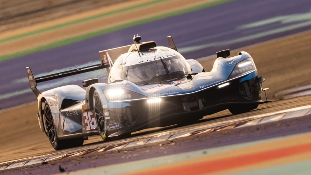 Après des mois intenses de travail, l’Alpine A424 a disputé sa première course dans la plus haute catégorie du Championnat du Monde FIA d’Endurance Baptême du feu réussi pour l'Alpine A424 au Qatar