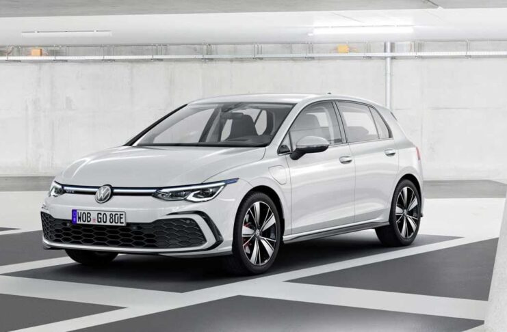 Volkswagen Golf 8 eHybrid 2024