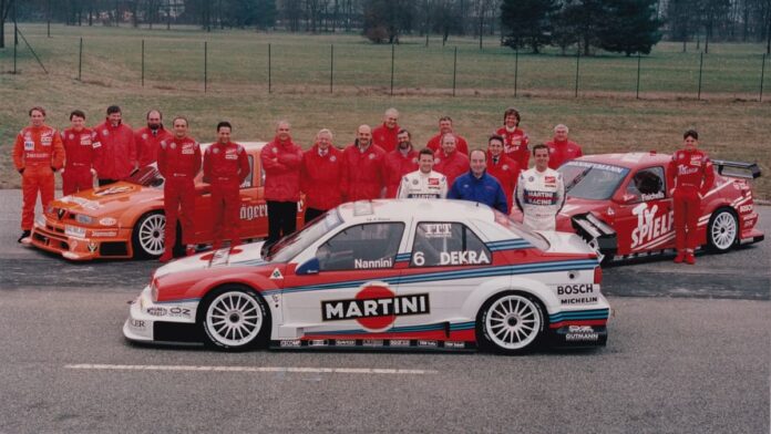 Depuis le championnat DTM jusqu'à la Super 2000, l'histoire légendaire est mise en avant au Musée Alfa Romeo