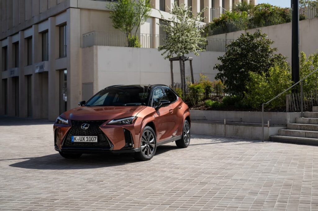 Lexus UX 300h 2024 ©Lexus