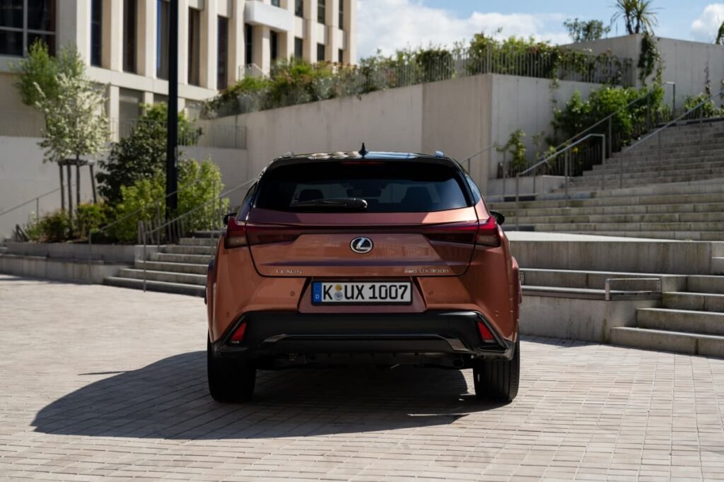 Lexus UX 300h 2024 ©Lexus