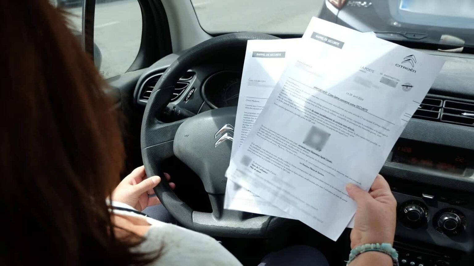 Rappel C3 et DS3 pour problème d’airbag : comment savoir si vous êtes concernés ? Stellantis - Rappel C3 et DS3 pour problème d'airbag ©MotorsActu