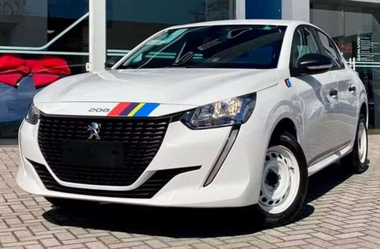 PEUGEOT 208 ©autoesporte.globo.com