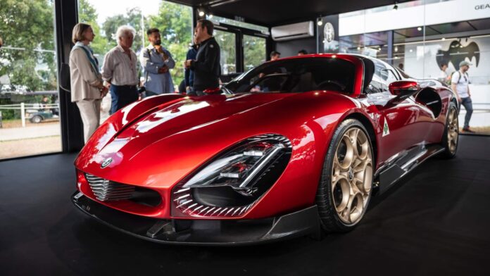 Alfa Romeo 33 Stradale - Goodwood FOS2024