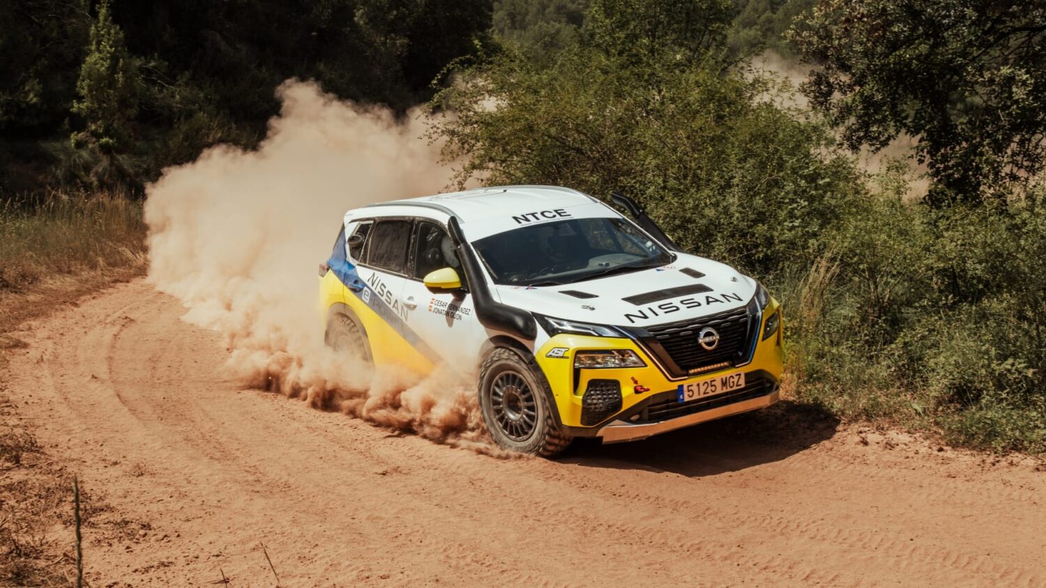 Une équipe d’ingénieurs de Nissan a participé au rallye Baja Aragón avec un X-Trail e-POWER e-4ORCE Nissan X-Trail e-POWER e-4ORCE