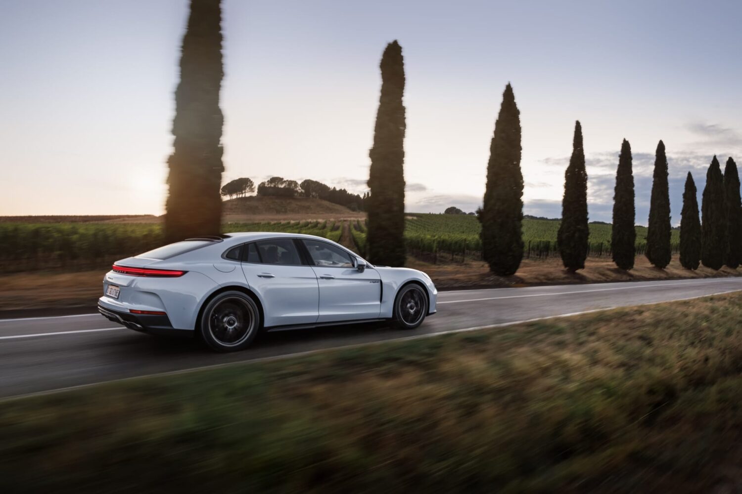 Porsche Panamera Turbo S Hybrid - Panamera GTS