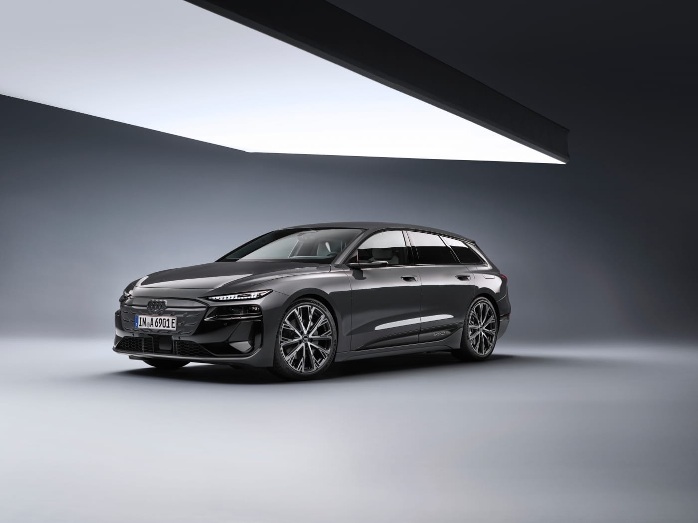 Audi A6 Avant e-tron 2024