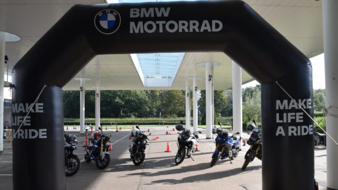 BMW Belux - dont de motos aux écoles techniques