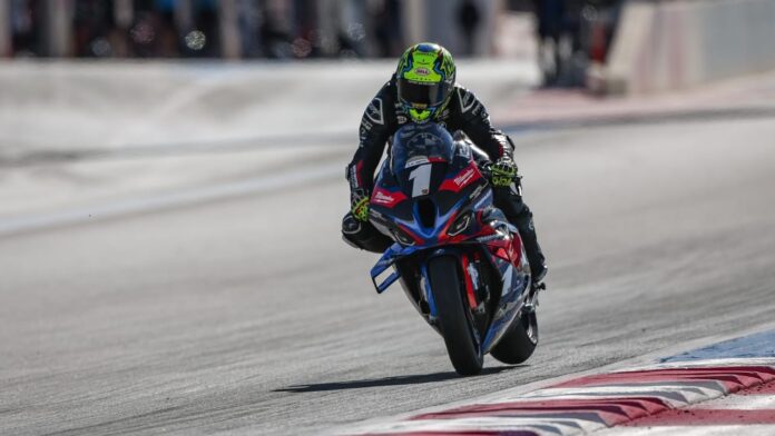 FSBK – Kenny Foray réalise un exploit historique en remportant le championnat de France pour la 4e fois avec BMW Tecmas