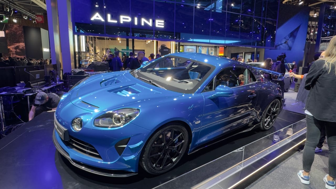 Alpine A110 R Ultime au Mondial de Paris 2024