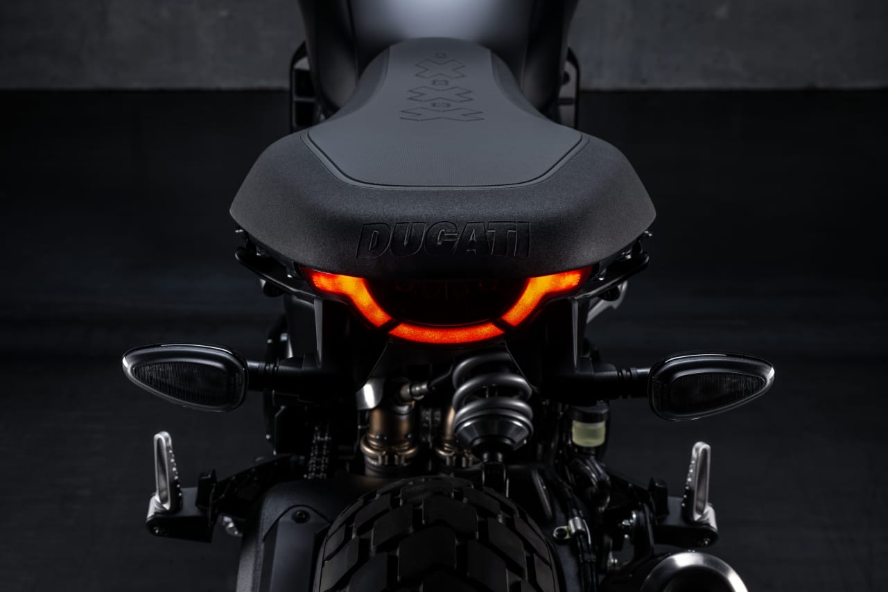 Ducati Scrambler Icon Dark 2025