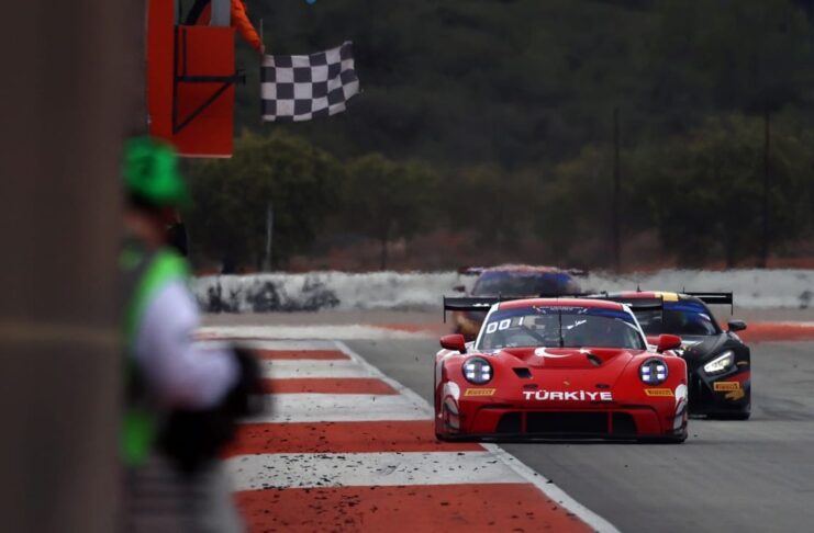 GT Sprint Medaille dOr Turquie avec Schumacher CLRT FIA Motorsport Games 2024