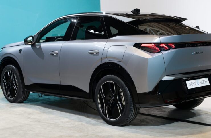 Peugeot E-3008 Long Range 2024