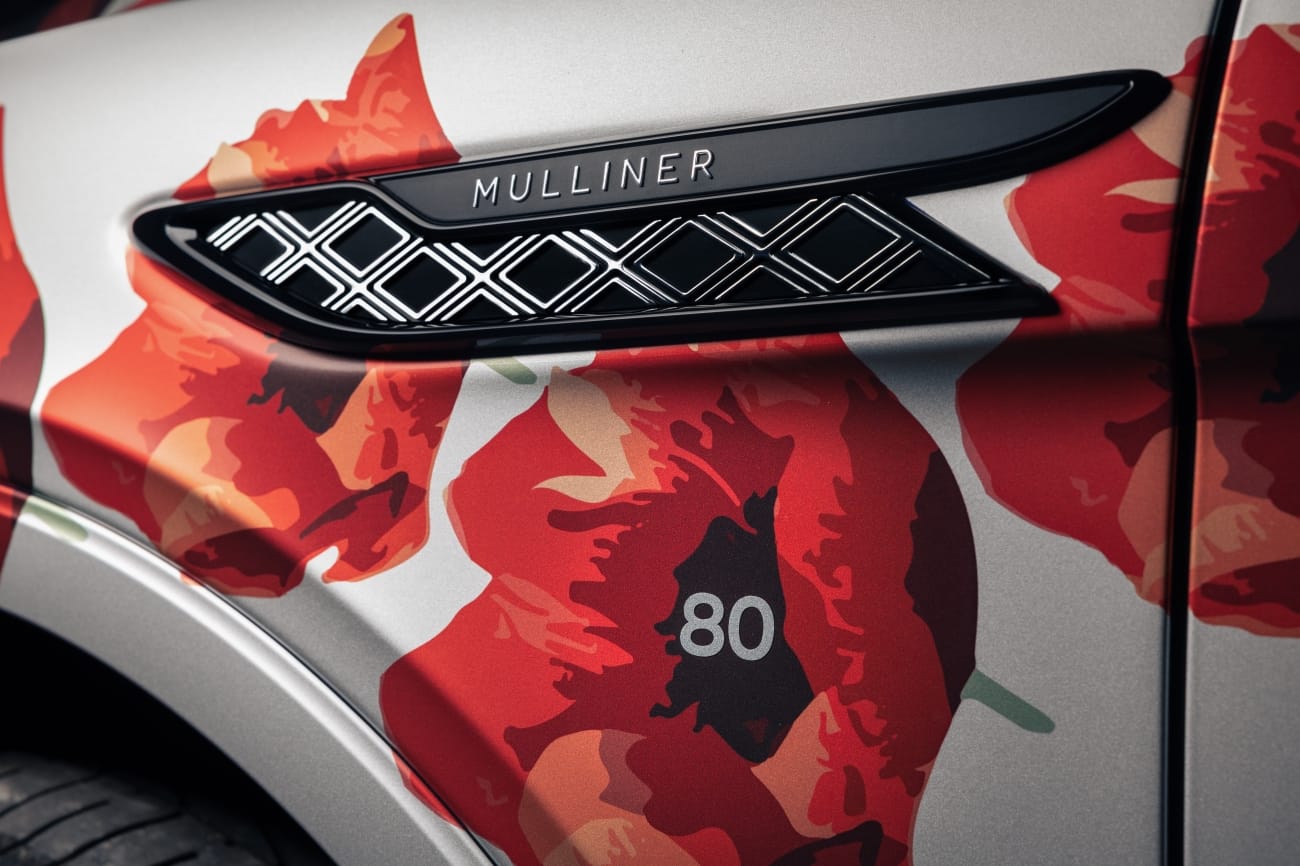 Bentley Bentayga EWB Mulliner - Remembrance Day - Poppy Car 2024