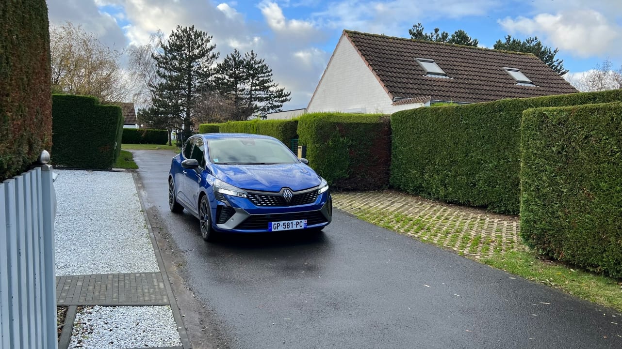 Essai Renault Clio E-Tech 145 Esprit Alpine 2024