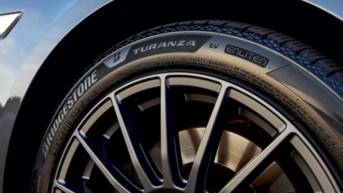 VRAI - Les pneus des véhicules électriques s'usent plus rapidement, et voici pourquoi