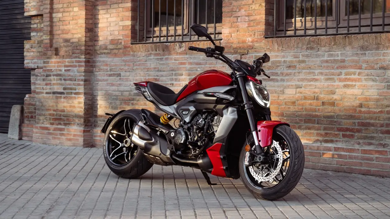 Ducati XDiavel V4 2025