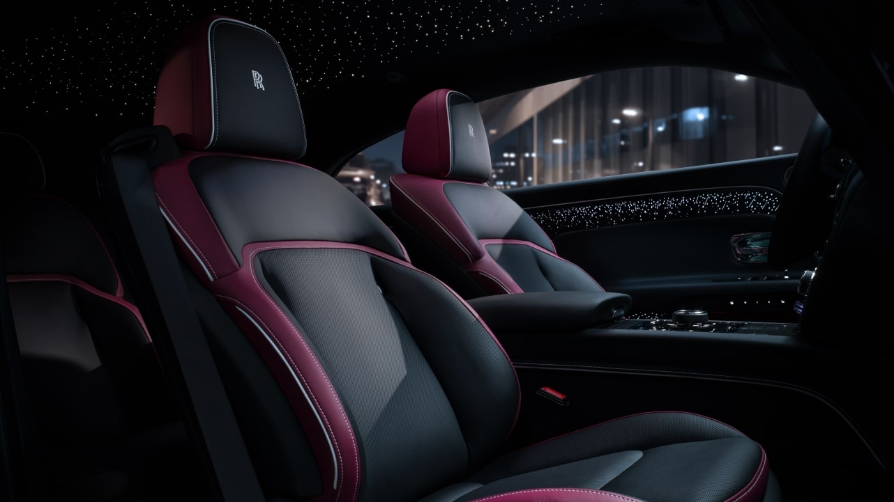 Rolls-Roye Black Badge Spectre 2025