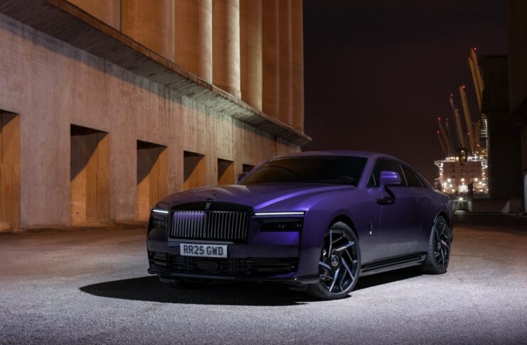 Rolls-Roye Black Badge Spectre 2025