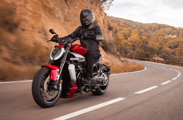 Ducati XDiavel V4 2025