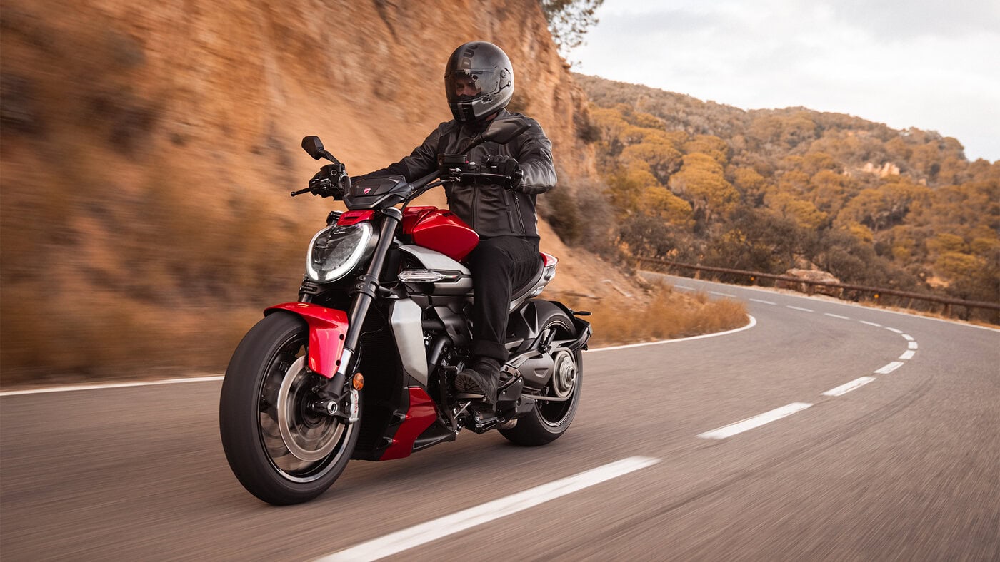 Ducati XDiavel V4 2025