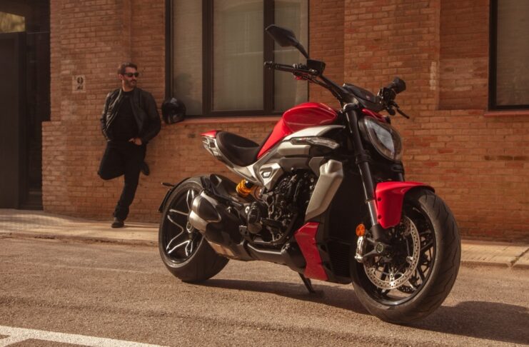 Ducati XDiavel V4 2025