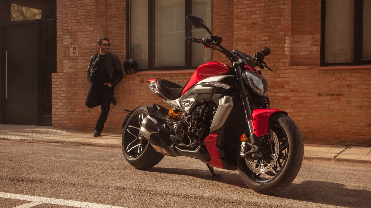 Ducati XDiavel V4 2025