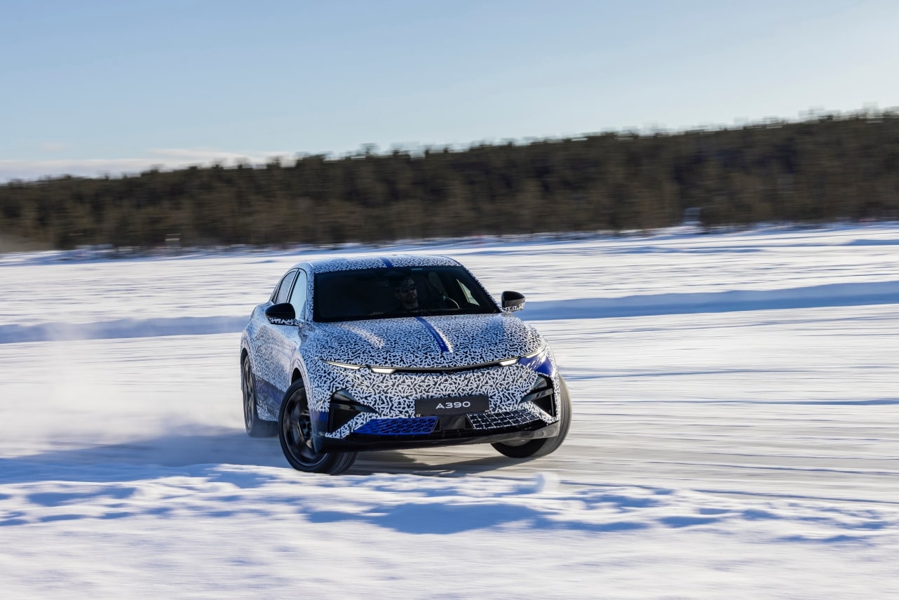 Essai Alpine A390 2025