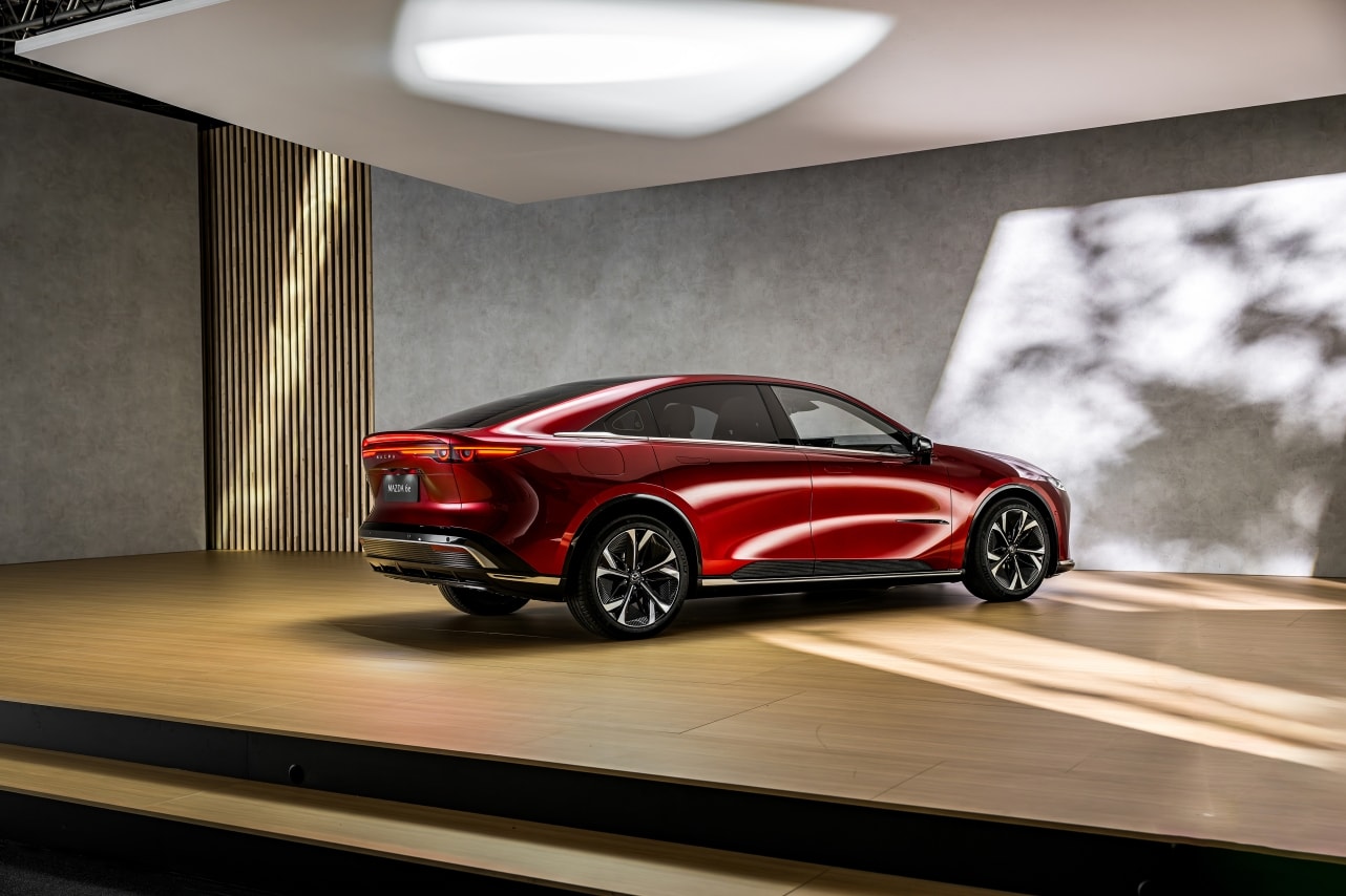 Mazda 6e 2025