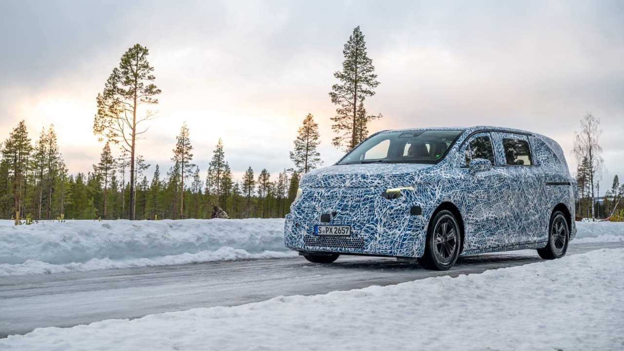 Mercedes-Benz Van EA Essais Hivernaux