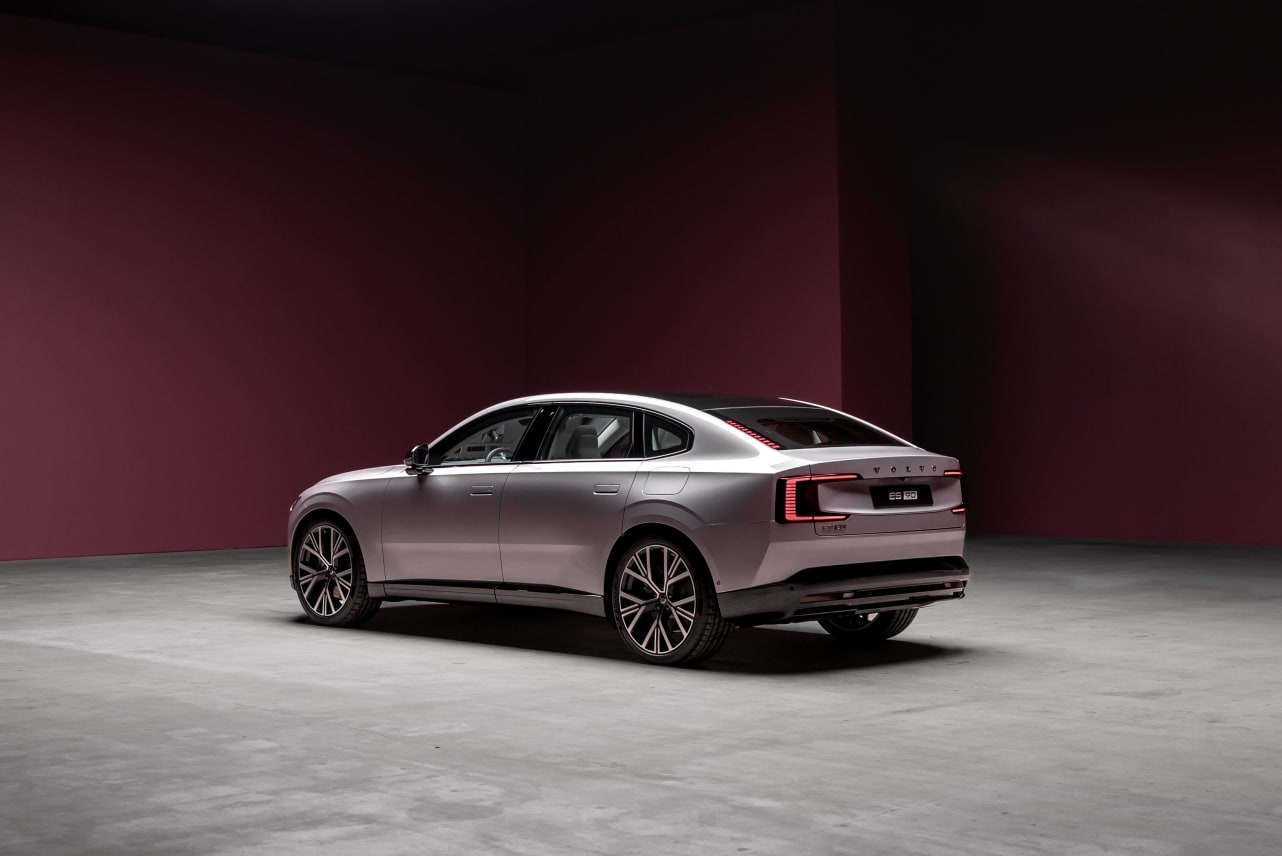 Volvo ES90 2025
