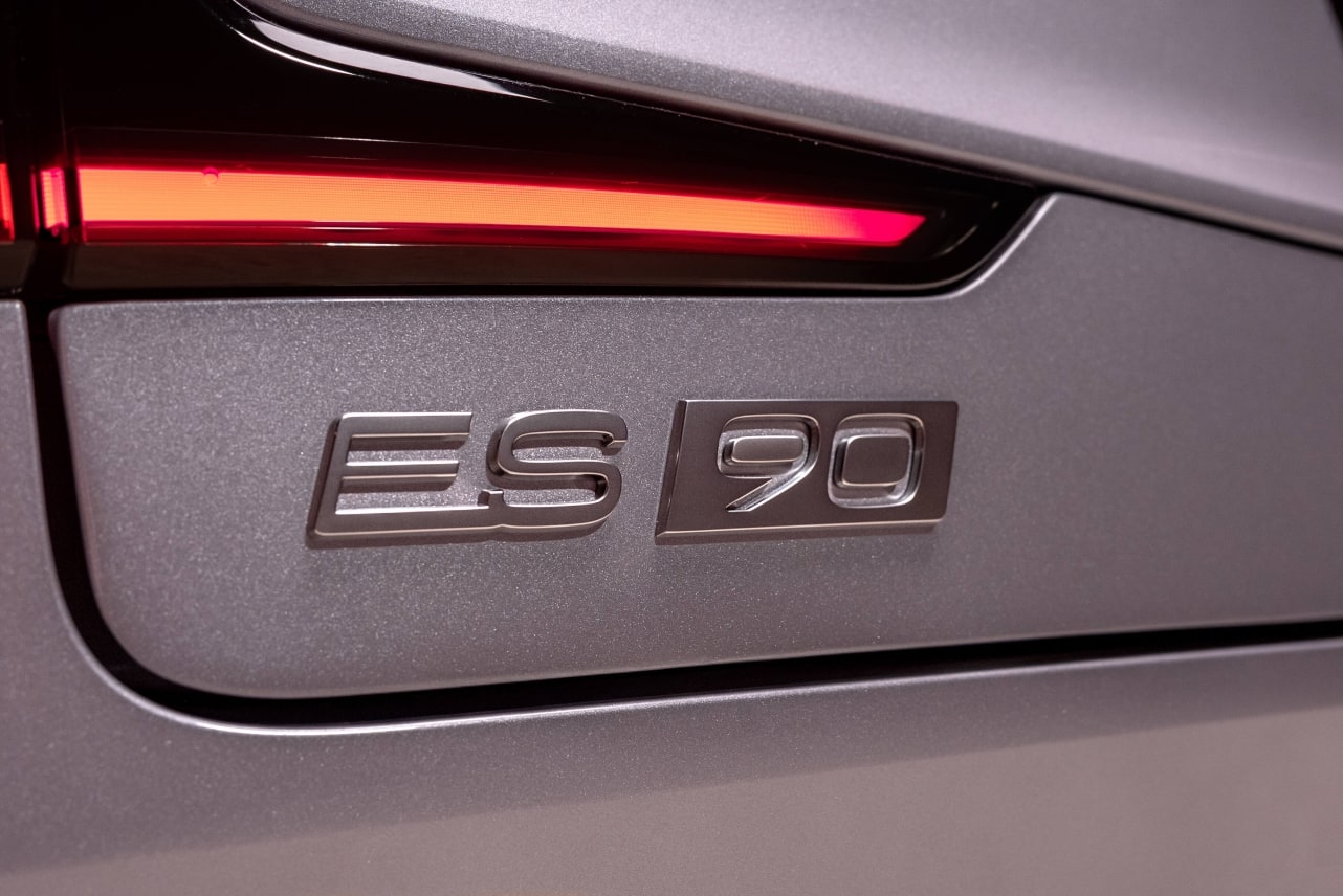 Volvo ES90 2025