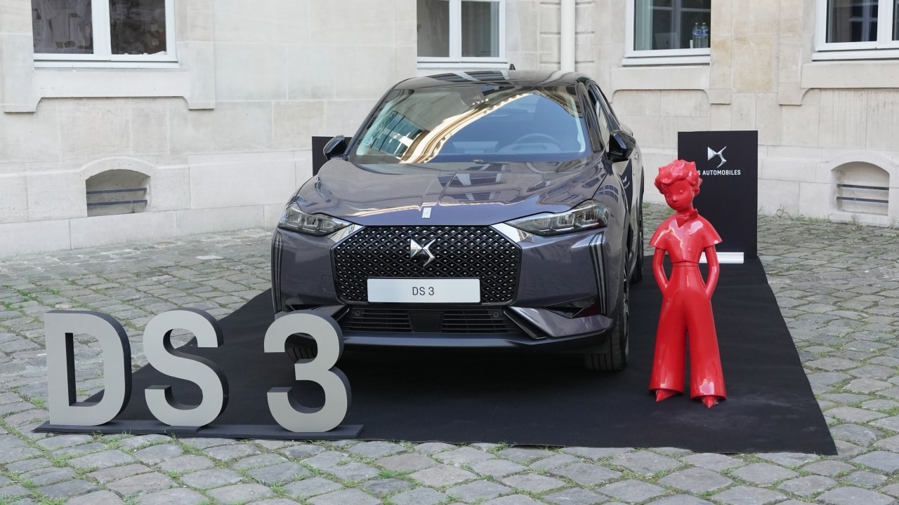 Une DS 3 E-TENSE 100 % électrique récolte 75 000 € en soutient de la campagne «Guérir le cancer de l’enfant au 21ème siècle.»