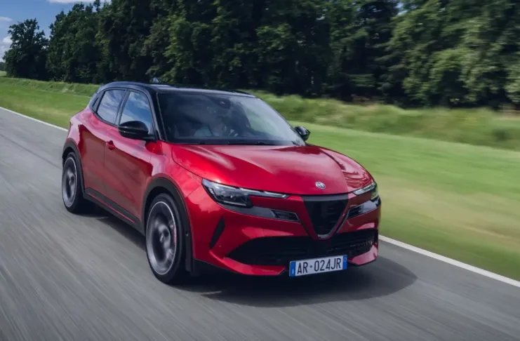Alfa Romeo Junior 2025