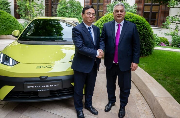 BYD DOLPHIN SURF présentation