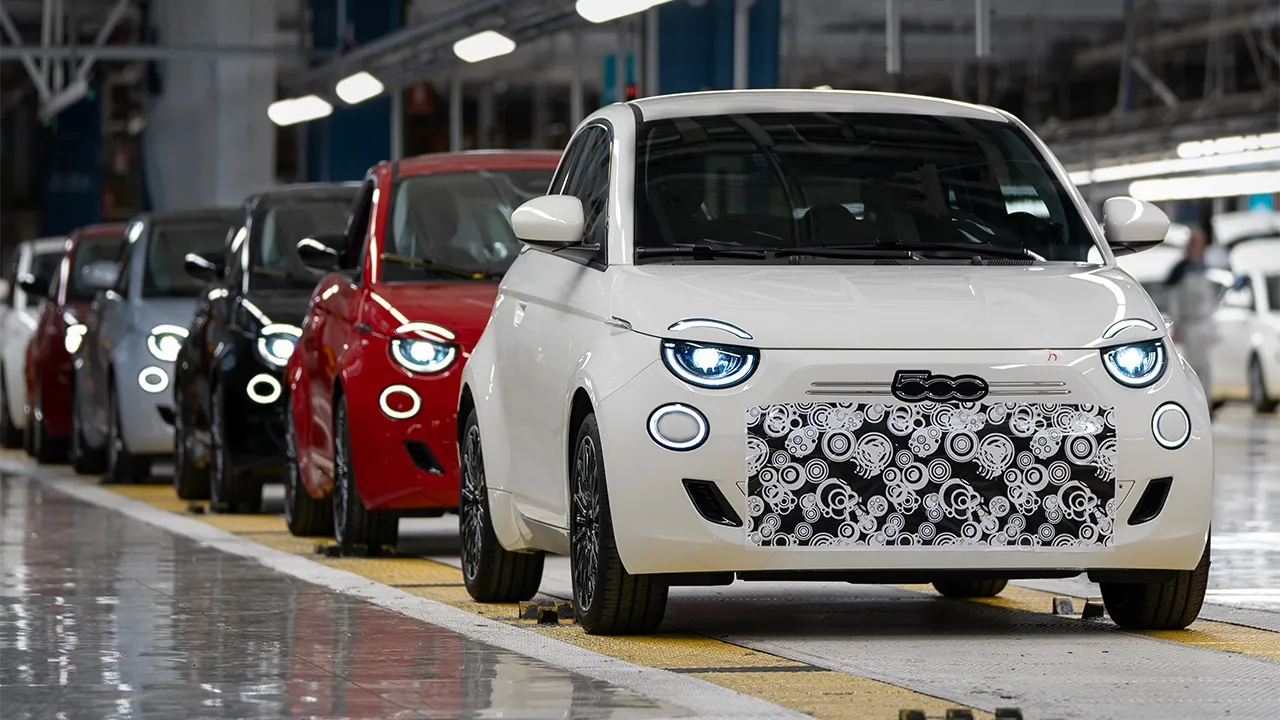 Nouvelle Fiat 500 hybrid 2025