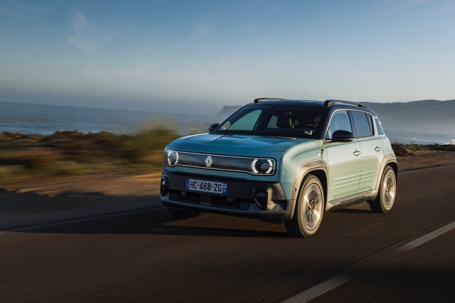 Renault 4 E-Tech electric