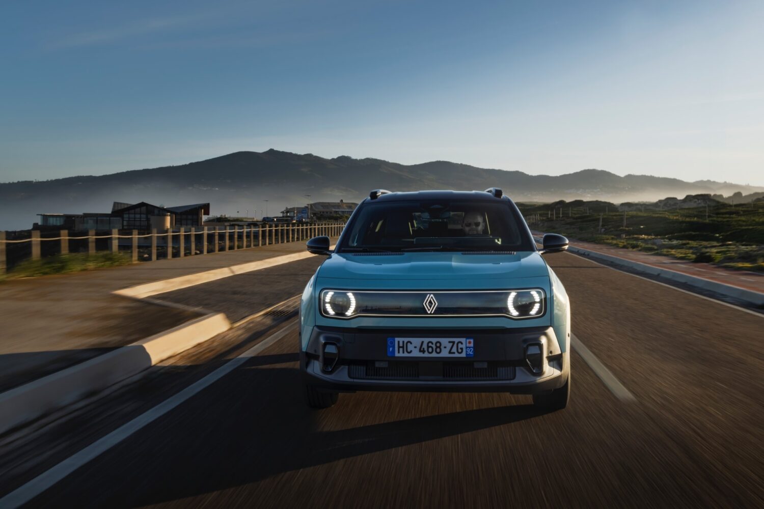 Renault 4 E-Tech electric - Iconic - Vert Hauts-de-France