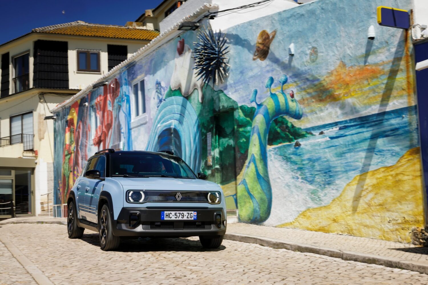 Renault 4 E-Tech electric