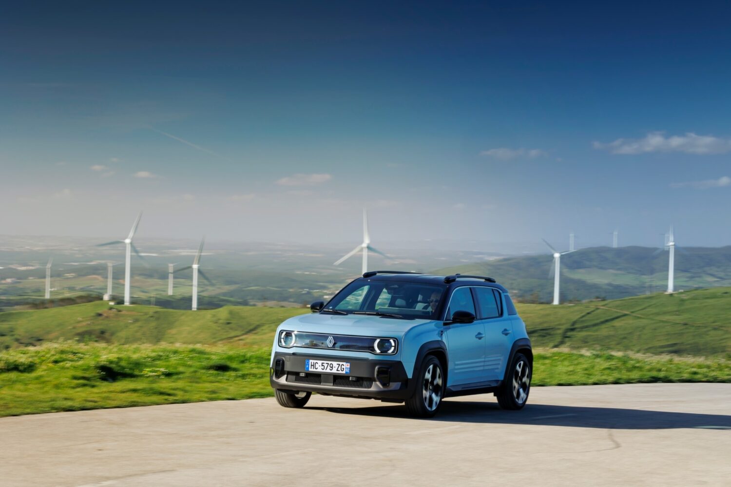 Renault 4 E-Tech electric