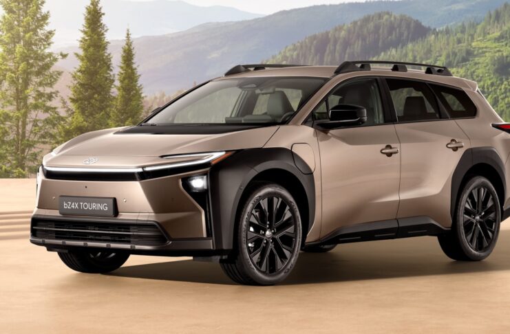 Toyota bZ4X Touring 2025