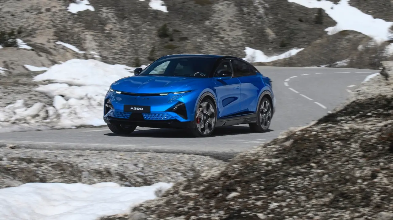 Alpine A390 2025