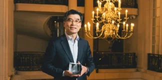 Ho-Sung SONG CEO Kia - Trophée Issigonis Autocar