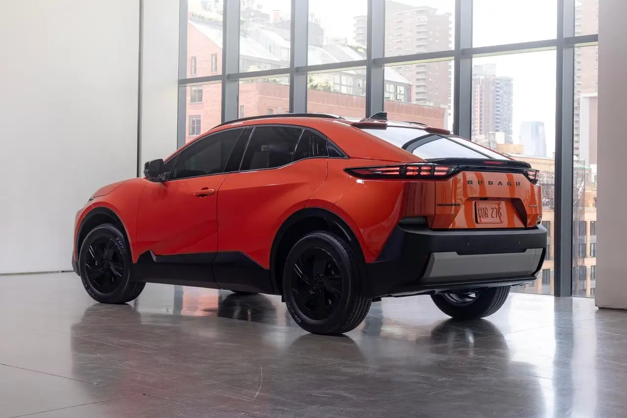 2026 SUBARU UNCHARTED