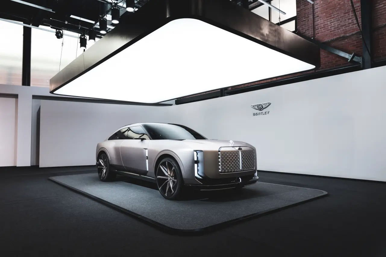 Bentley EXP 15