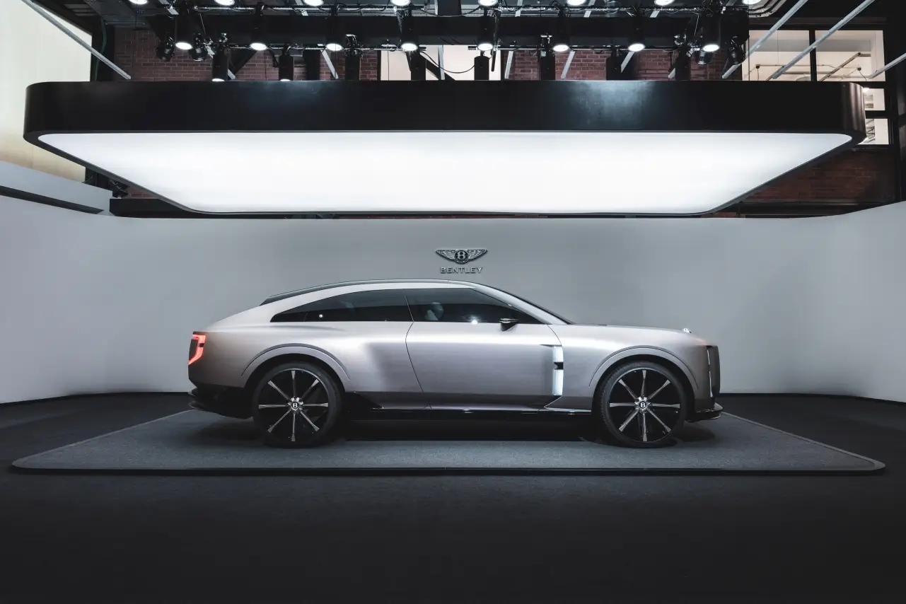 Bentley EXP 15